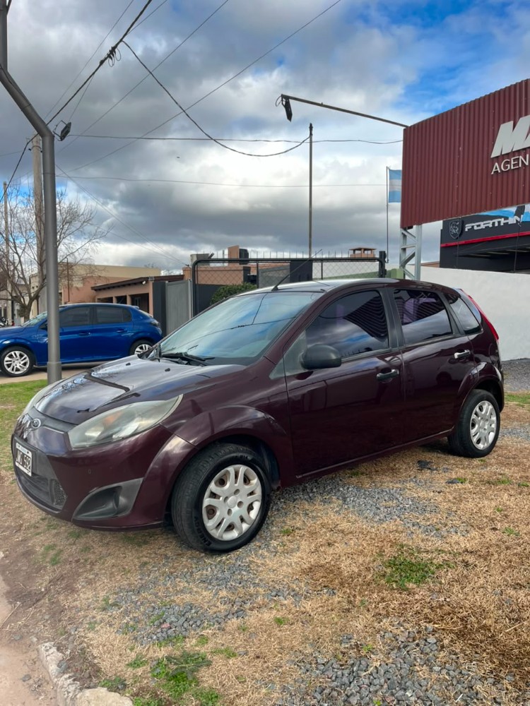 Ford FIESTA 5P 1,6 Edge Plus ABS One — foto 5